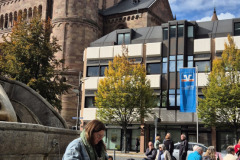 Markt-mit-Kirche